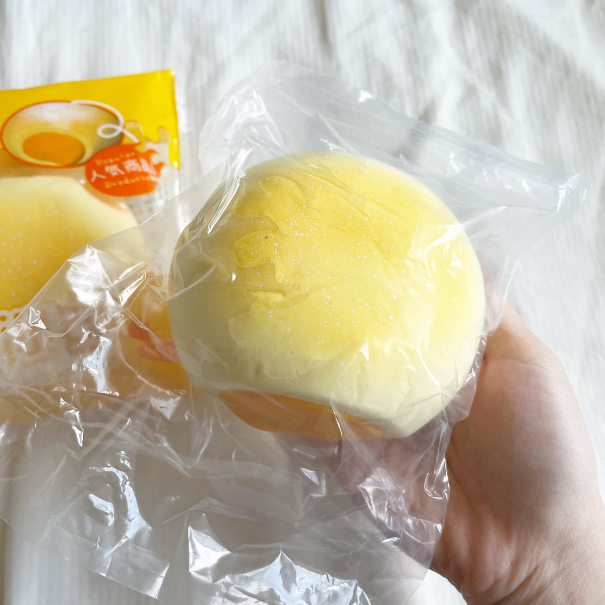 hachimi custard lava bun squishy