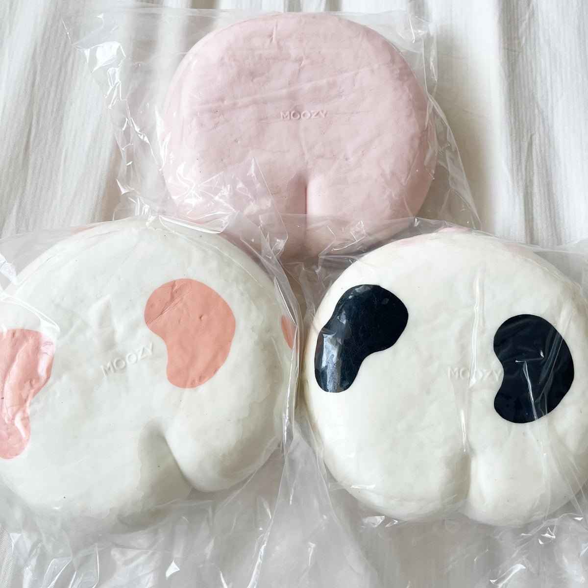 moozy extra jumbo pig squishy
