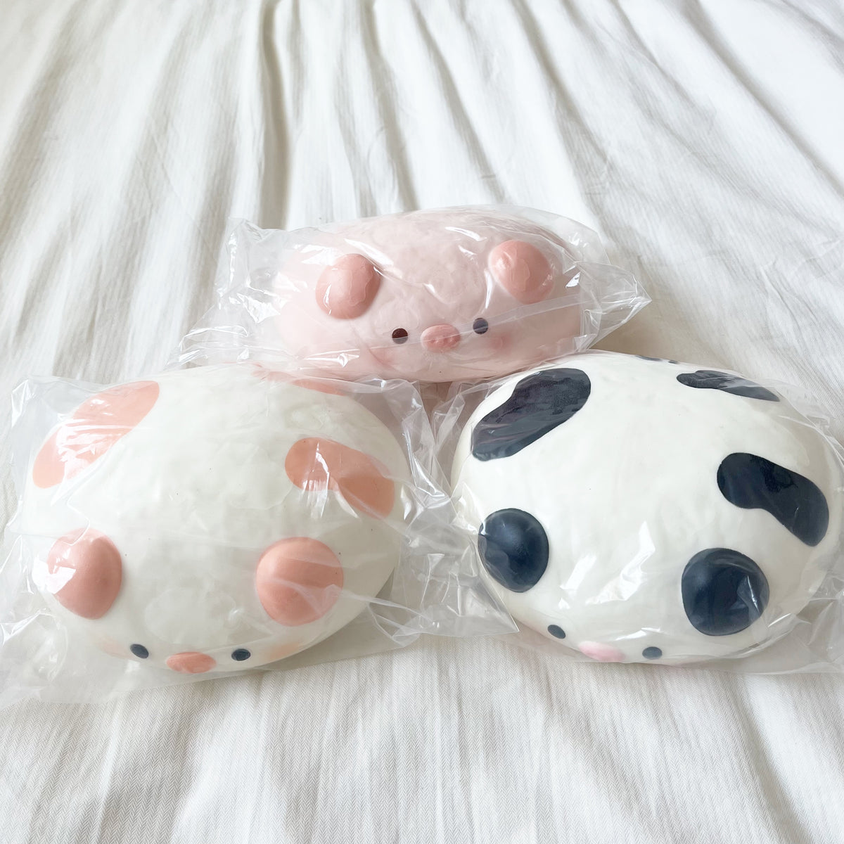 moozy extra jumbo pig squishy